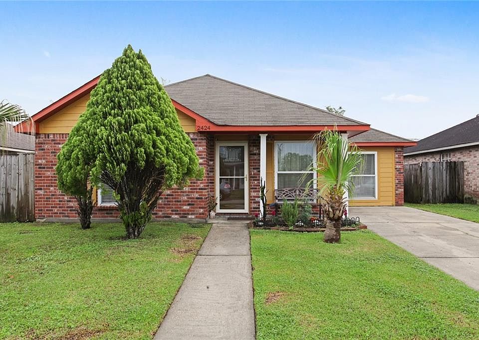 1st image of 2424 Amy Dr