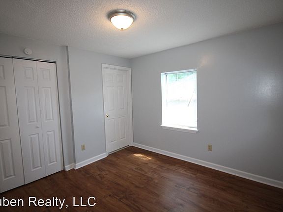 4th image of 2620 Carr St APT 10