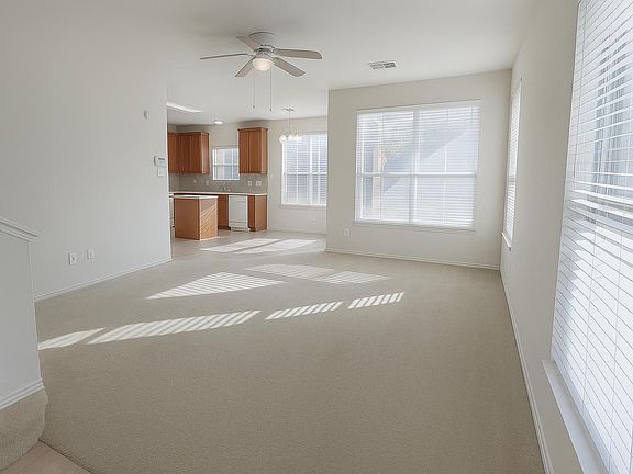 4th image of 801 Hank Aaron Ln