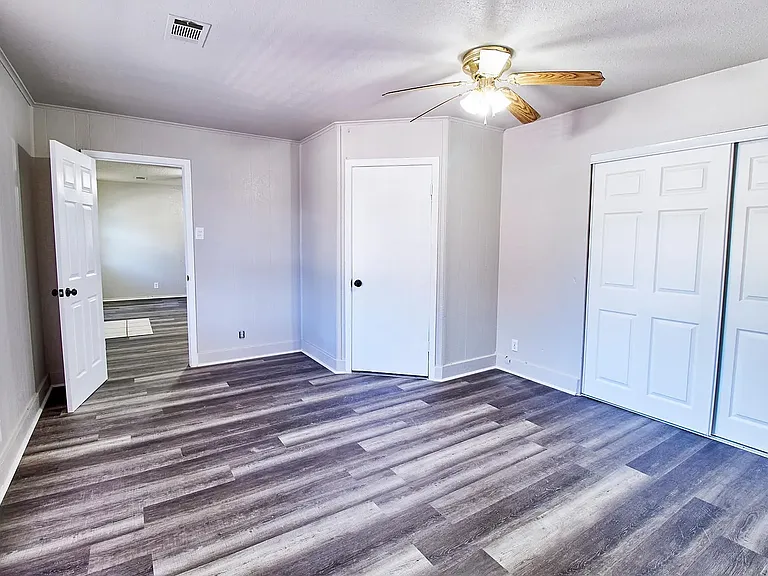 1504 Sherman Dr #301 — Photo 3
