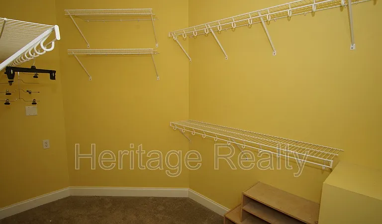 3006 Franklin Ave — Photo 16