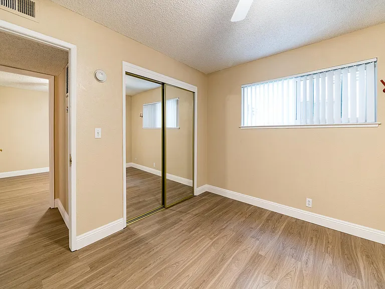 2283 E Shaw Ave #D — Photo 11