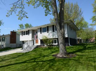 534 Brockton Ln, Schaumburg, IL 60193