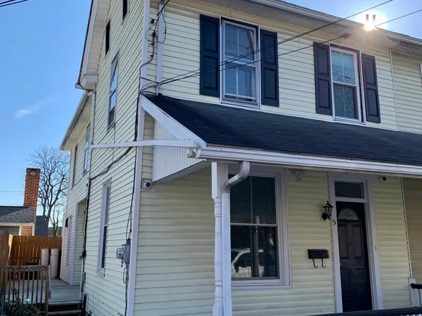5 S Market St, Mount Joy, PA 17552