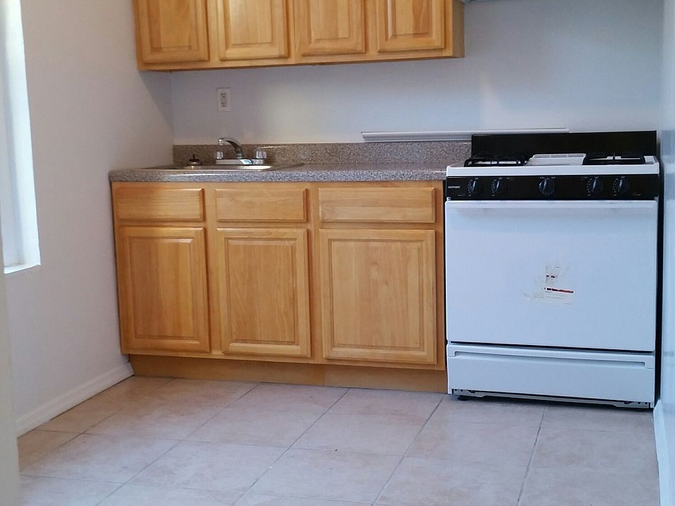 1st image of 39 E 17th St APT 4H