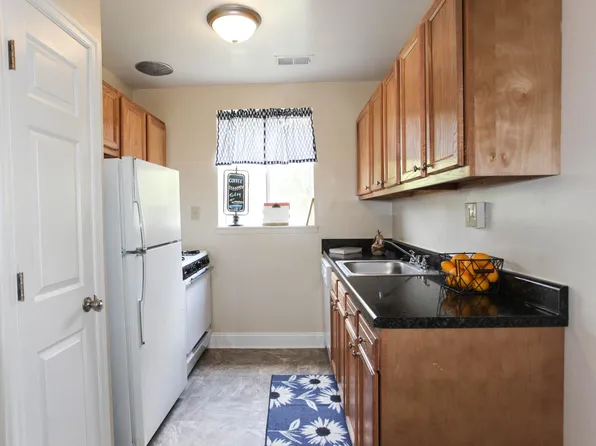 Gardenvillage Apartments and Townhouses