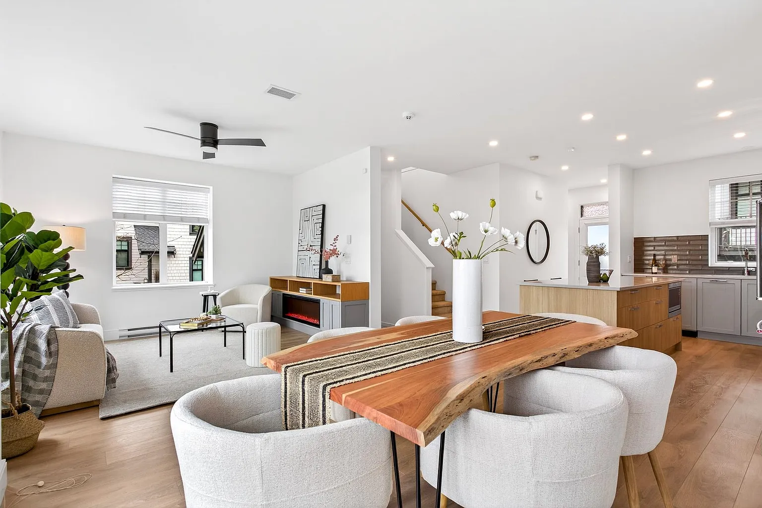 1290 Mitchell St #131 photo 1