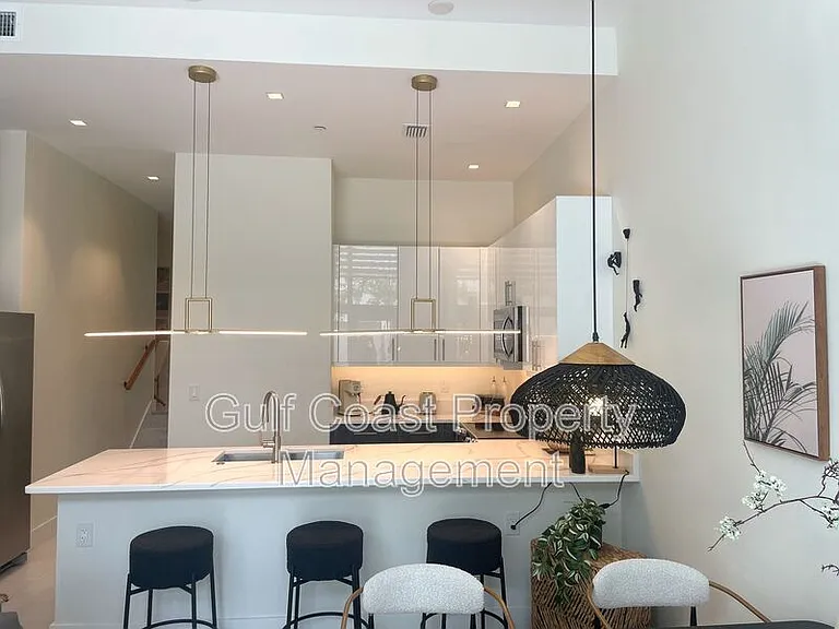 1558 4th St #208 — Photo 7