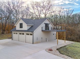 9262 Diamondhead Dr, Dexter, IA 50070