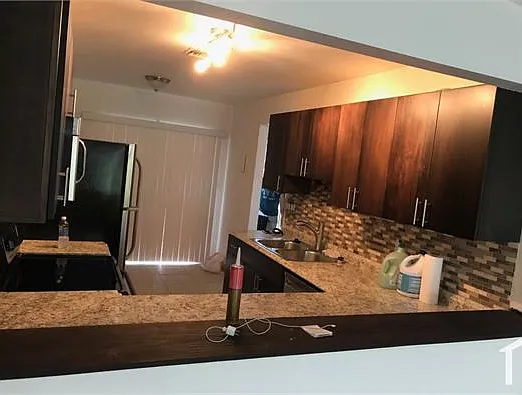 810 Crystal Lake Dr — Photo 6