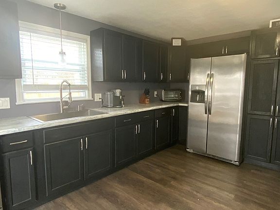 2nd image of 86 Peekskill Ave