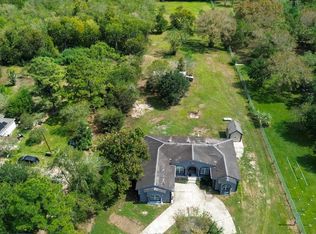 6811 Clara Ln, Rosharon, TX 77583