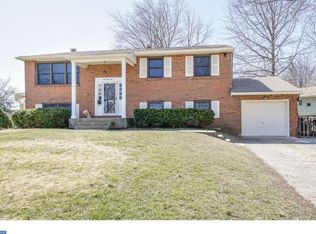 145 Glenbrook Dr, Mount Laurel, NJ 08054