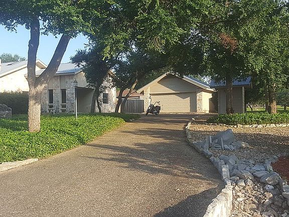 5th image of 2507 Chaparral Rd