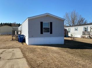 206 East St, Dickinson, ND 58601