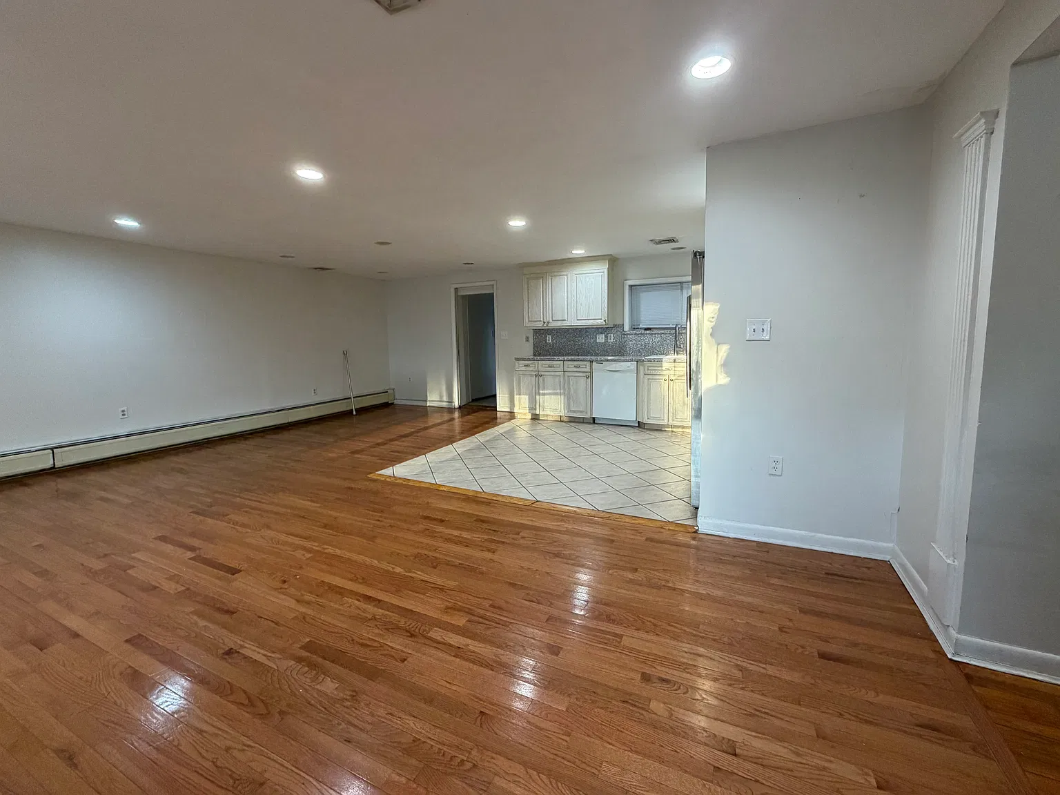 32 Maiden Ln — Photo 3
