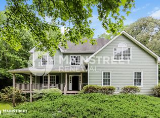 305 Ridgemont Dr, Fayetteville, GA 30215