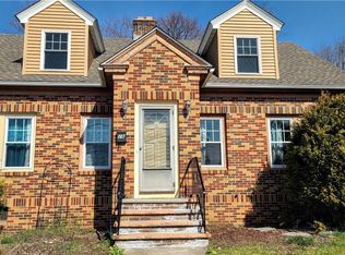 16 Clinton St, Johnston, RI 02919