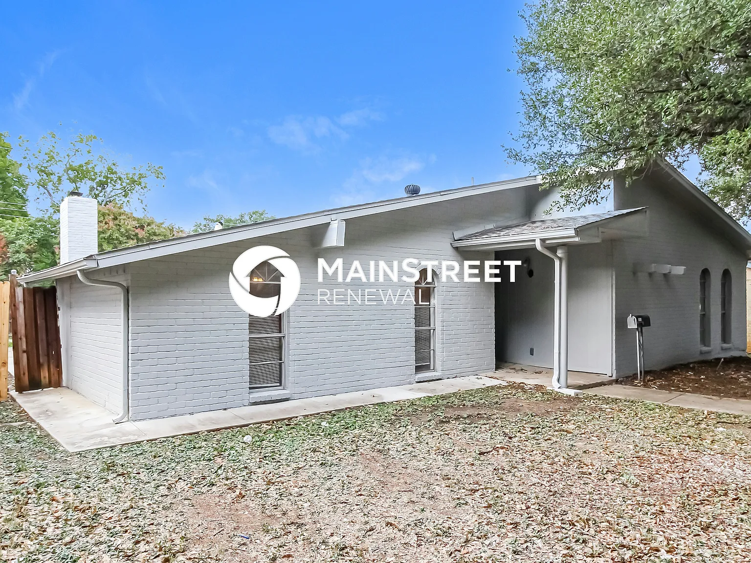 1514 Carnation Drive — Photo 2