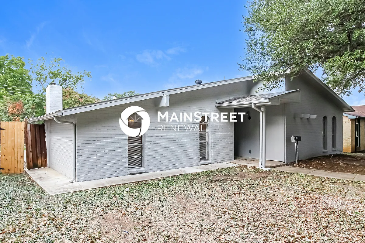 Front View - 1514 Carnation Dr