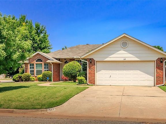 3rd image of 549 NW 172nd Pl