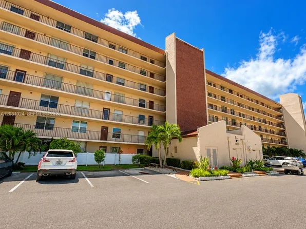 14575 Bonaire Blvd APT 204, Delray Beach, FL 33446