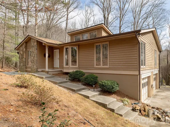 100 Ridgeview Dr, Hendersonville, NC 28792