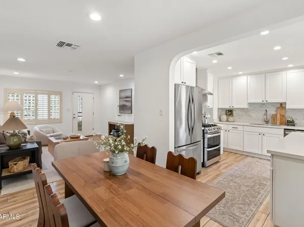 2534 E MEADOWBROOK Avenue, Phoenix, AZ 85016