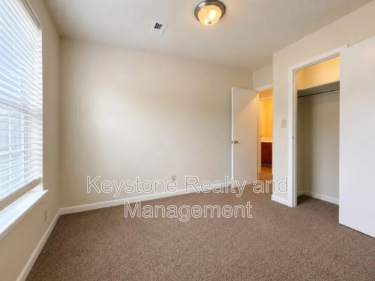 717 Peachers Mill Rd — Photo 11