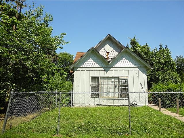 1st image of 1945 N 14th St