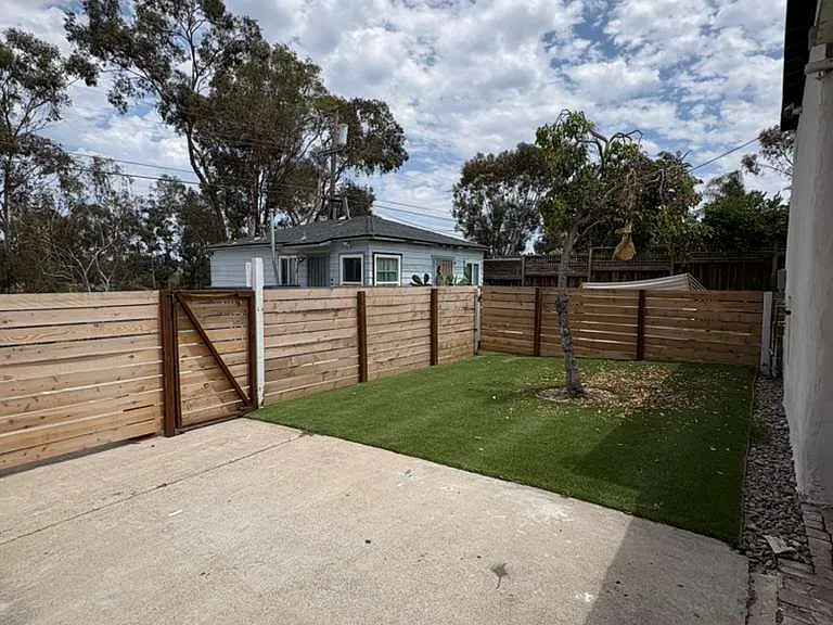 3637 Nile St — Photo 2
