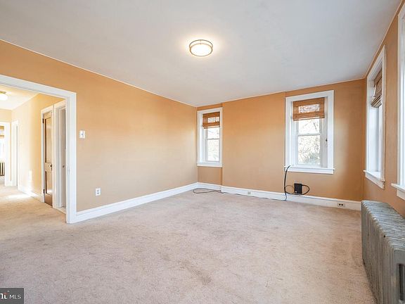 3rd image of 5836 Henry Ave Floor 2