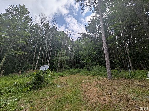 3rd image of 128 Seely Hill Rd