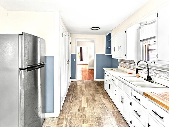5th image of 611 8th Street