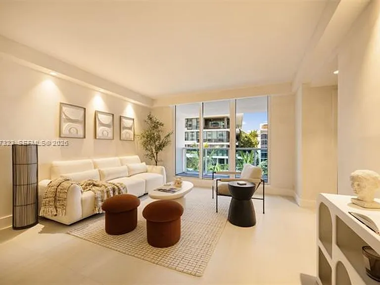 2301 Collins Avenue Cu #526 — Photo 1