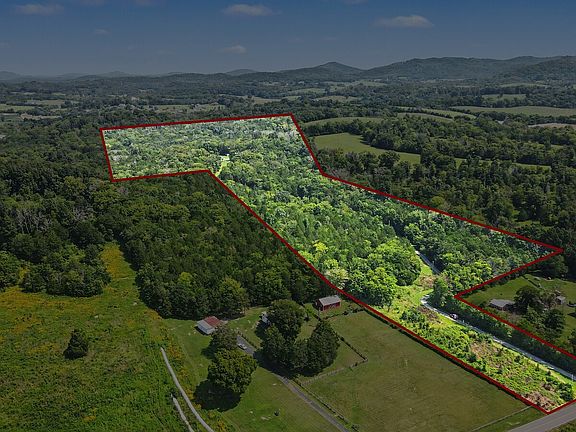 2nd image of 645 Jug Creek Rd