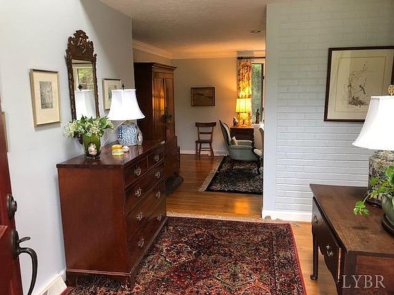 3rd image of 3327 Dorchester Ct