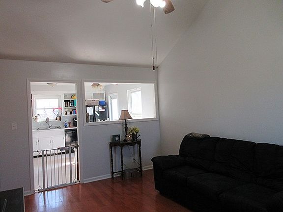 5th image of 567 Jacquie Dr #44