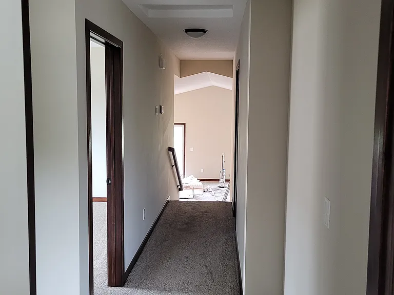 1029X Holton Ave — Photo 8