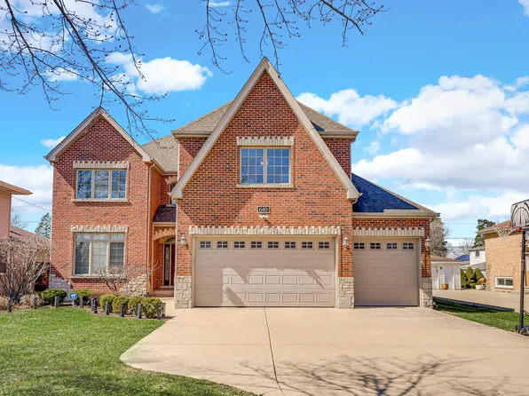 640 N Willow Rd, Elmhurst, IL 60126
