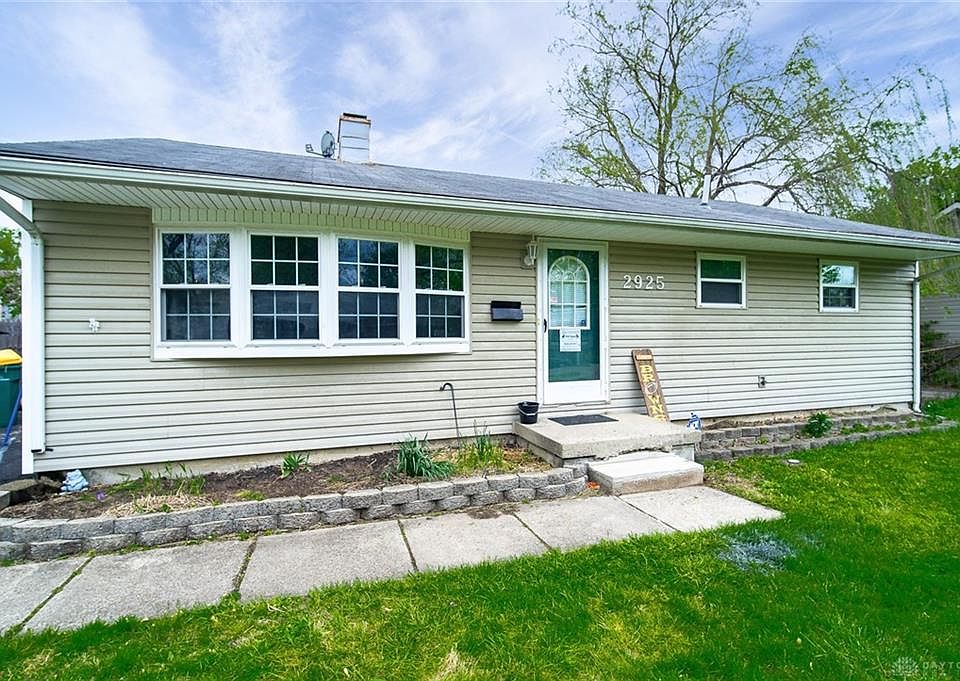 1st image of 2925 Prentice Dr
