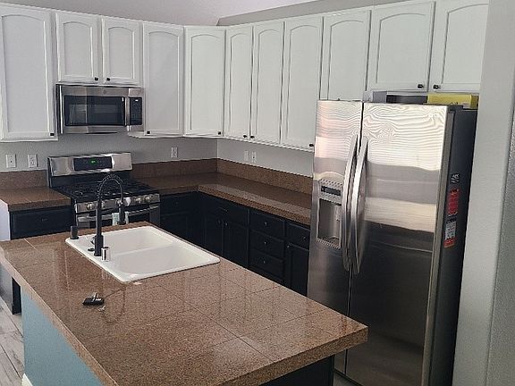 3rd image of 9013 Rusty Rifle Ave