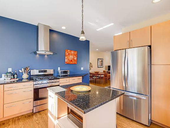 Fully updated chef's kitchen