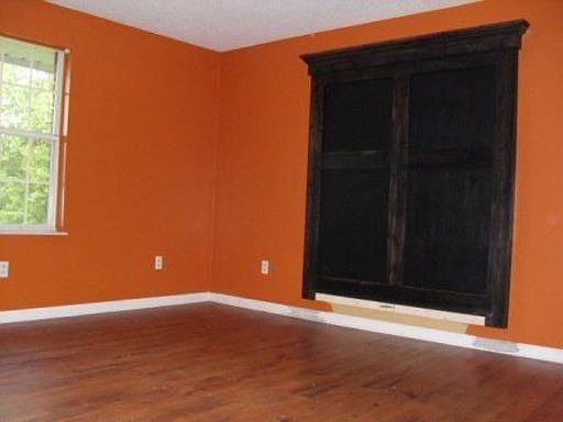 3rd image of 2616 Jericho Rd