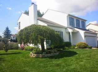 480 W River Dr, Grove City, OH 43123