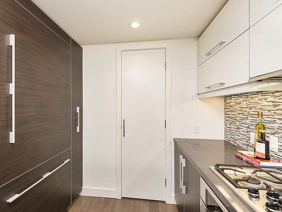 4th image of 420 Mission Bay Blvd N Unit 509