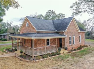 156 Hartwell Rd, Lavonia, GA 30553