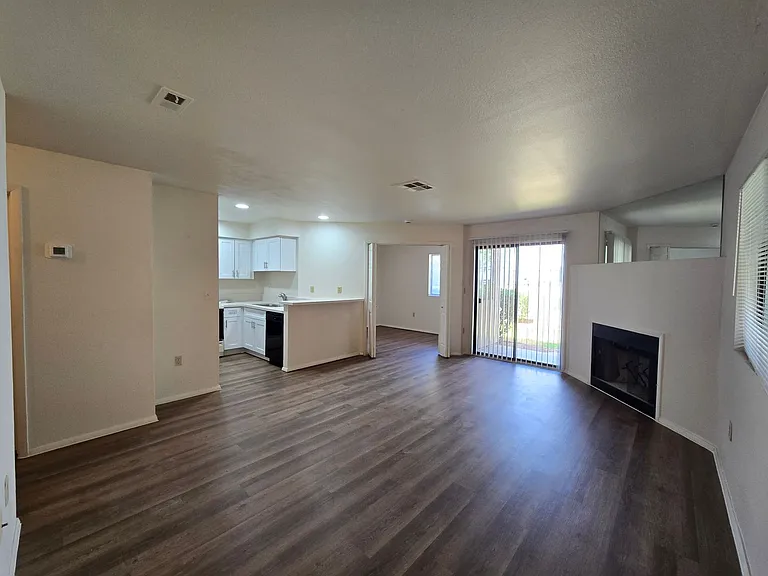 2180 Pinetop Ln #106 — Photo 5