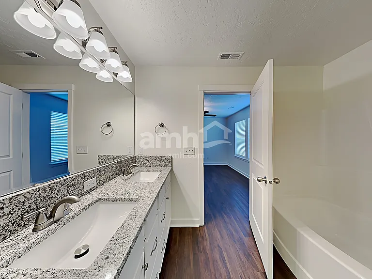 4537 N Alester Ave — Photo 12