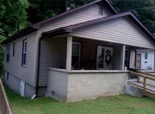 476 S Ruffner Rd, Charleston, WV 25314
